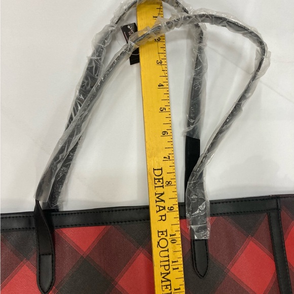 New Victoria's Secret Plaid Tote O/S - Picture 9 of 9